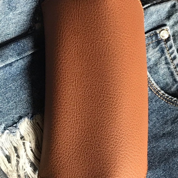 RAY-BAN Tortoise Shell Clubmaster Sunglasses - Picture 6 of 9